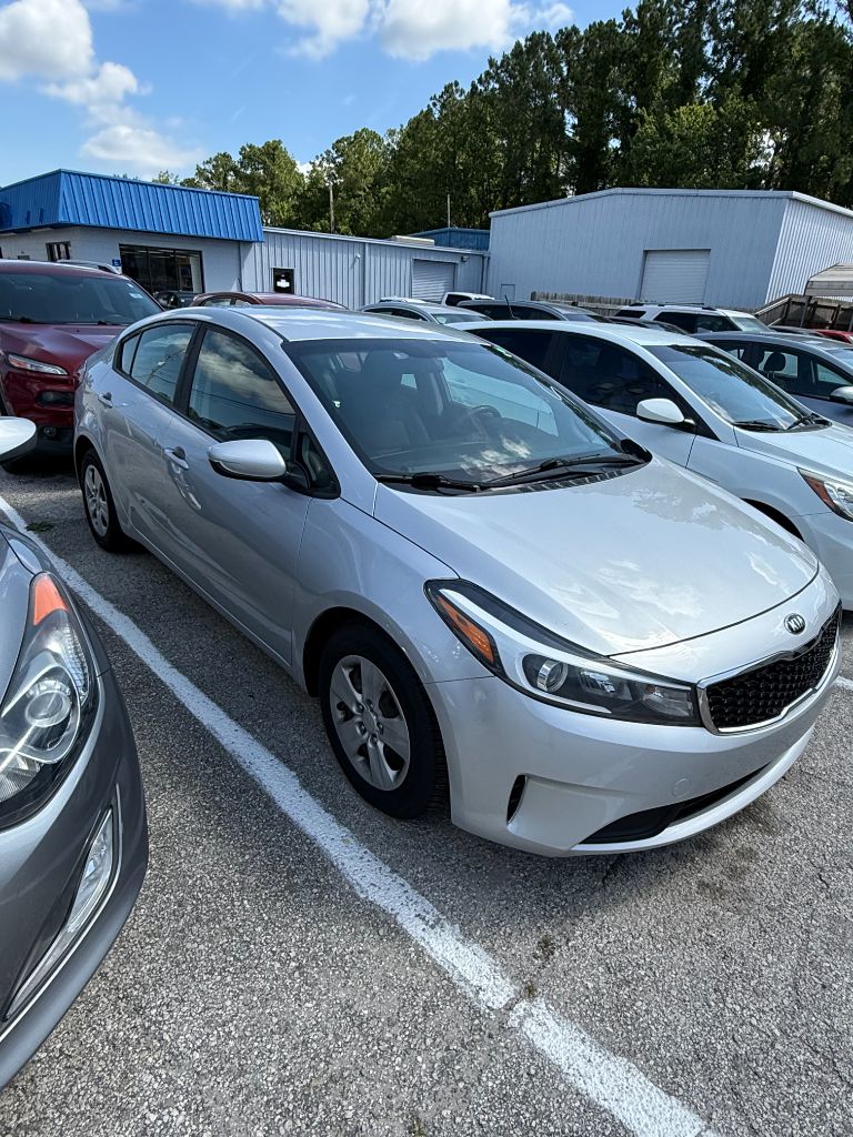 2018 Kia FORTE LX's photo