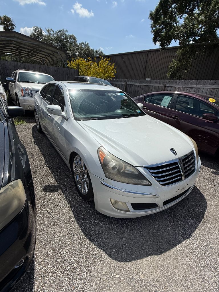 2012 Hyundai Equus Signature's photo