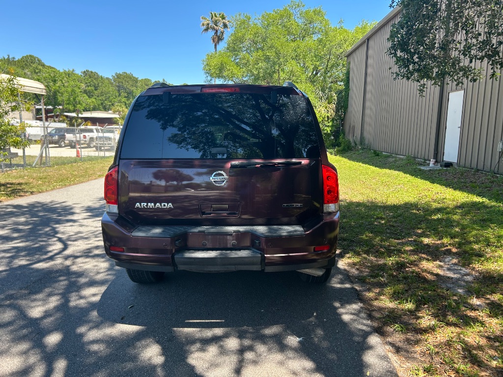 2013 Nissan Armada SV - Photo 6