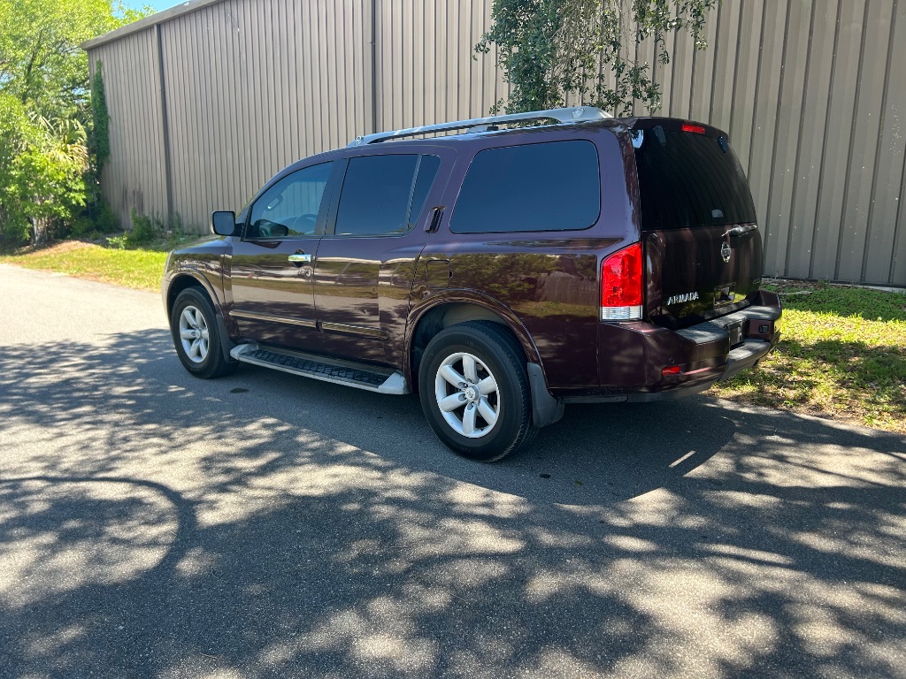 2013 Nissan Armada SV - Photo 7